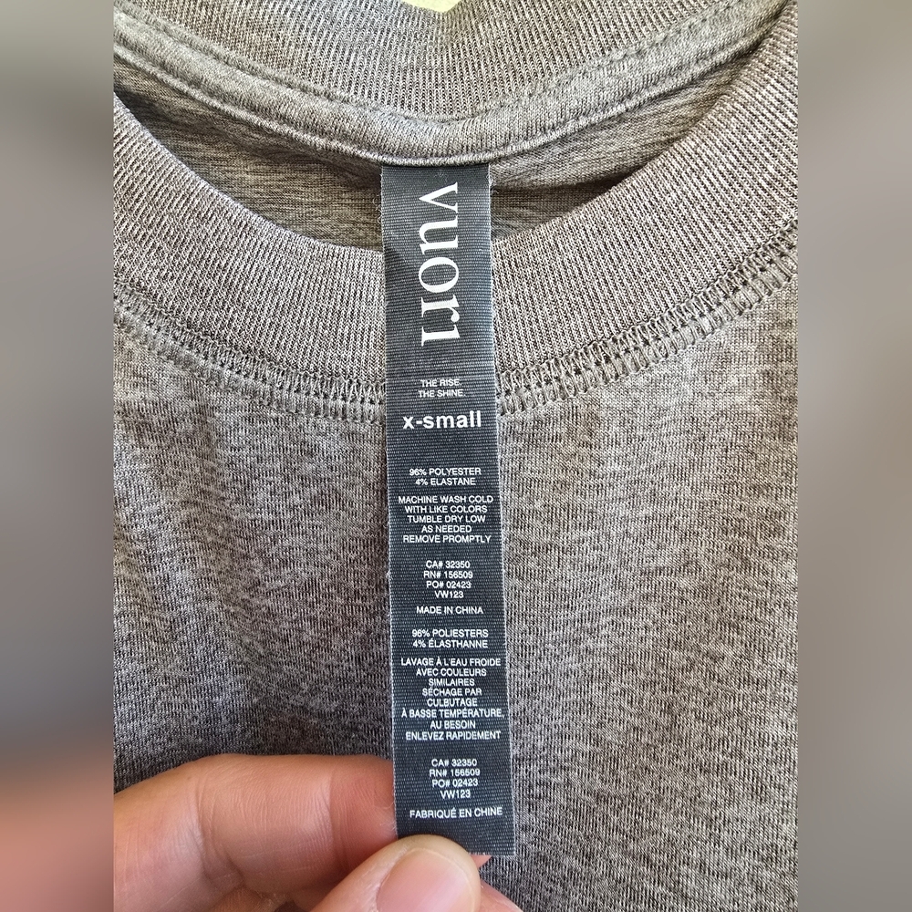Vuori Heather Gray Women's Muscle Tee - Picture 2 of 7